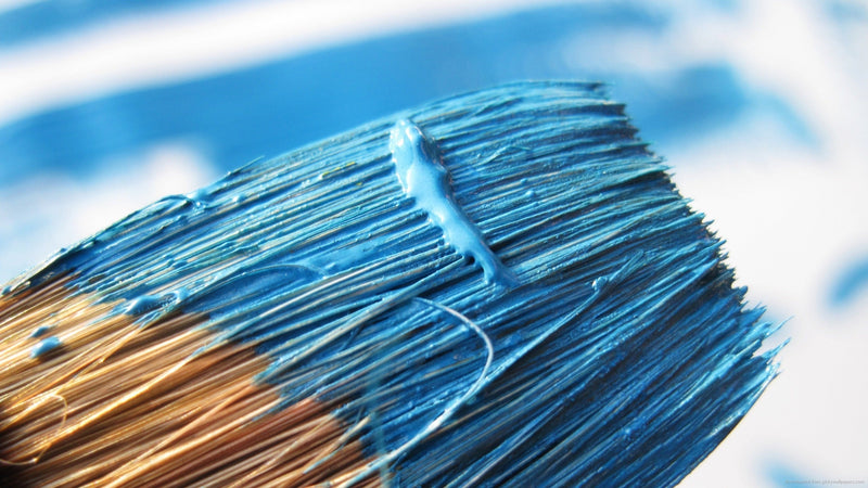 Wissenschaftler haben einen neuen Blauton entdeckt. Weißt du, wie er heißt?