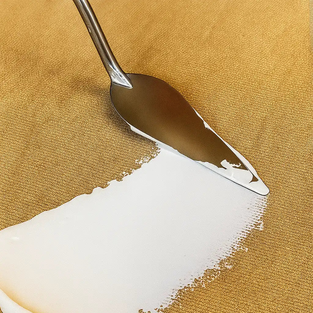 Comparing butter paste and relief paste with Martin Horečný