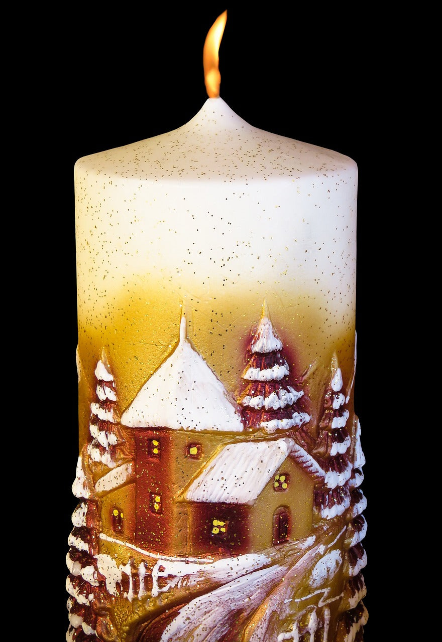 Handmade Christmas Decorations from Paper and Natural Materials