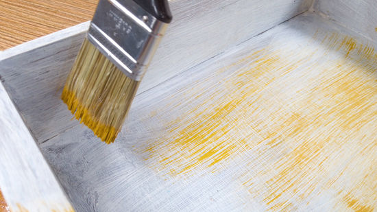 Wie arbeitet man mit Acrylfarben?