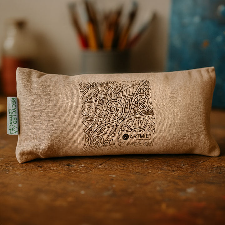 ARTMIE Bedruckte Federtasche – Detailansicht 3 | ARTMIE