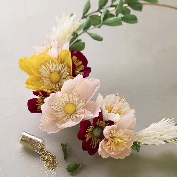 Kreativ-Set | Papierkrepp-Kranz mit Blumen – Detailansicht 3 | ARTMIE