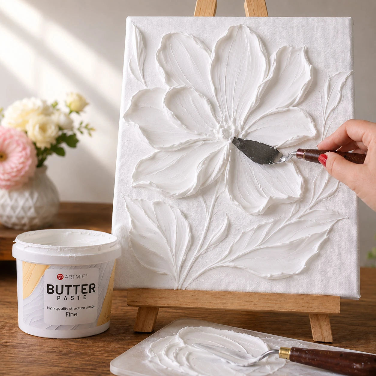 Florales 3D-Reliefbild gestaltet mit ARTMIE Butter Fine Texturpaste