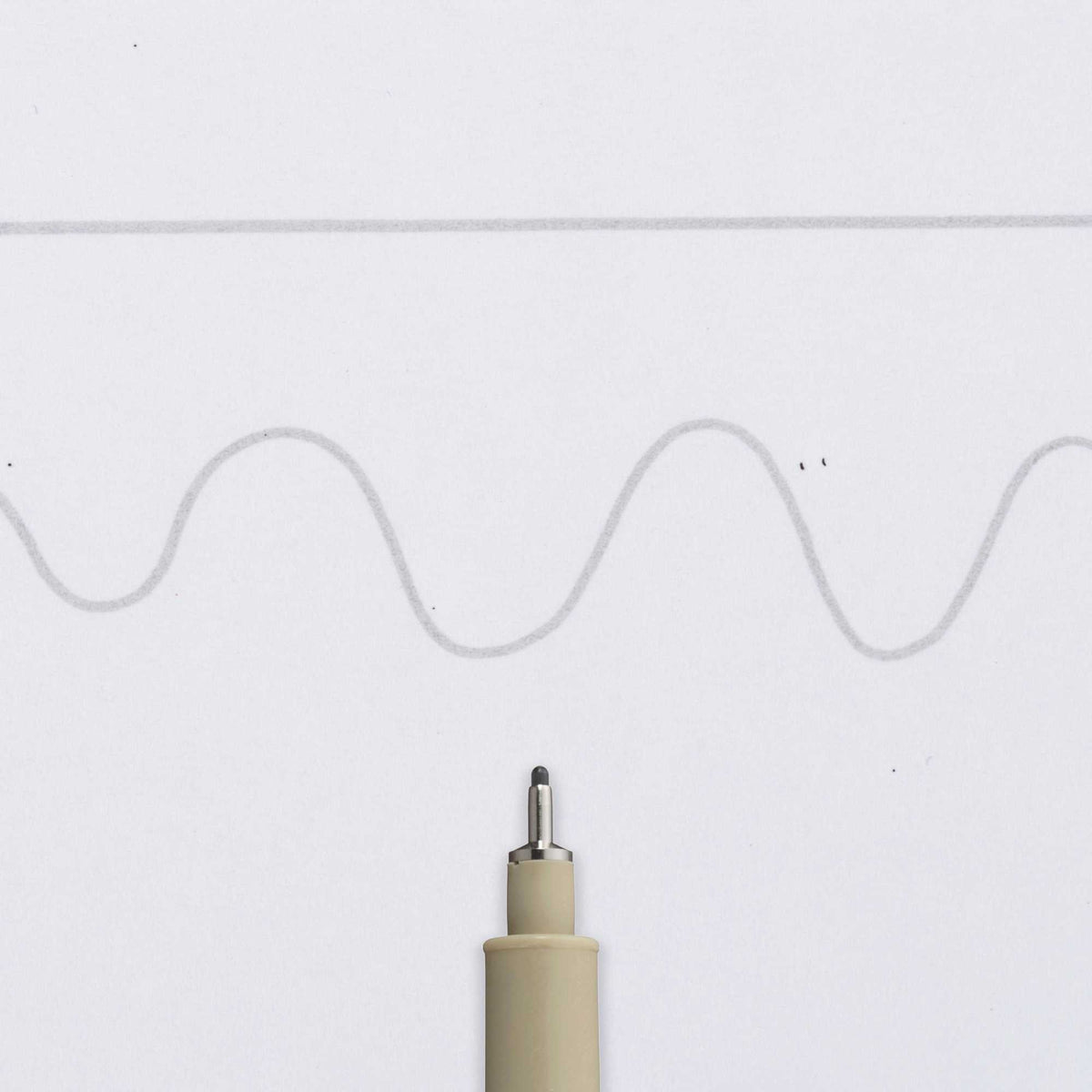 Sakura Pigma Micron 08 Tuschestift 0,50 mm – Hellgrau
