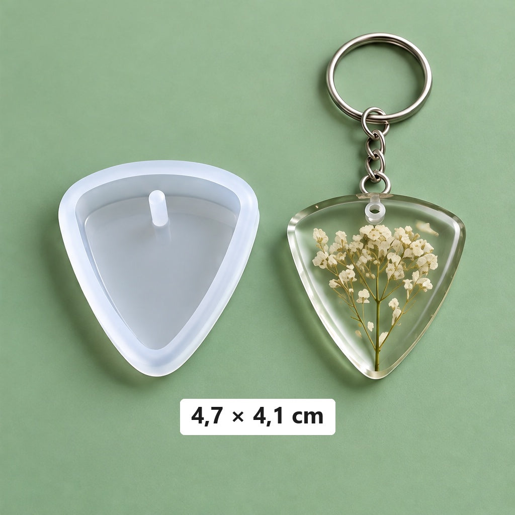 Abgerundetes Dreieck 4,7 × 4,1 cm + 3 Schlüsselringe